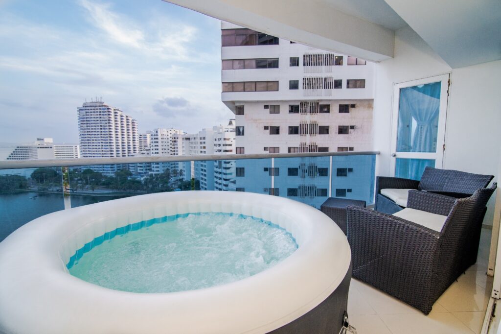 Apartamento 1103 Dos Alcobas JACUZZI Edificio Poseidon del Caribe Cartagena