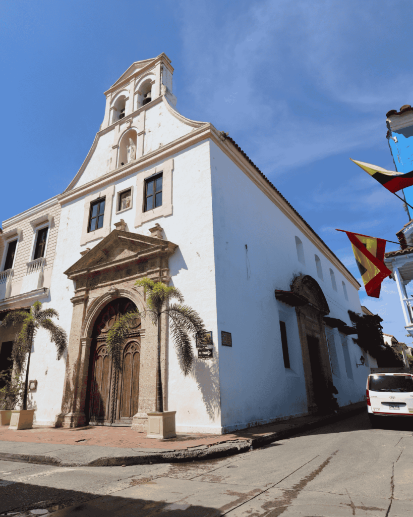 Iglesia de Santo Toribio de Mogrovejo en Cartagena Colombia