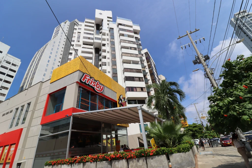 Edificio Cartagena Escape Plaza con la mejor ubicación en Bocagrande. Avenida SAn Martin nro 9-73