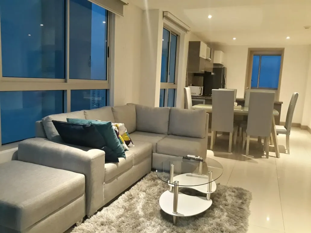 Sala Comedor apartamento 2501 Edificio Palmetto Beach