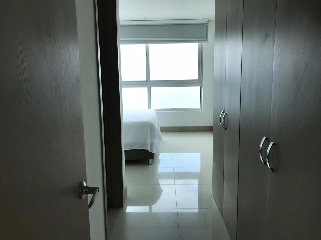 Pasillo de las habitaciones del penthouse tres alcobas palmetto beach