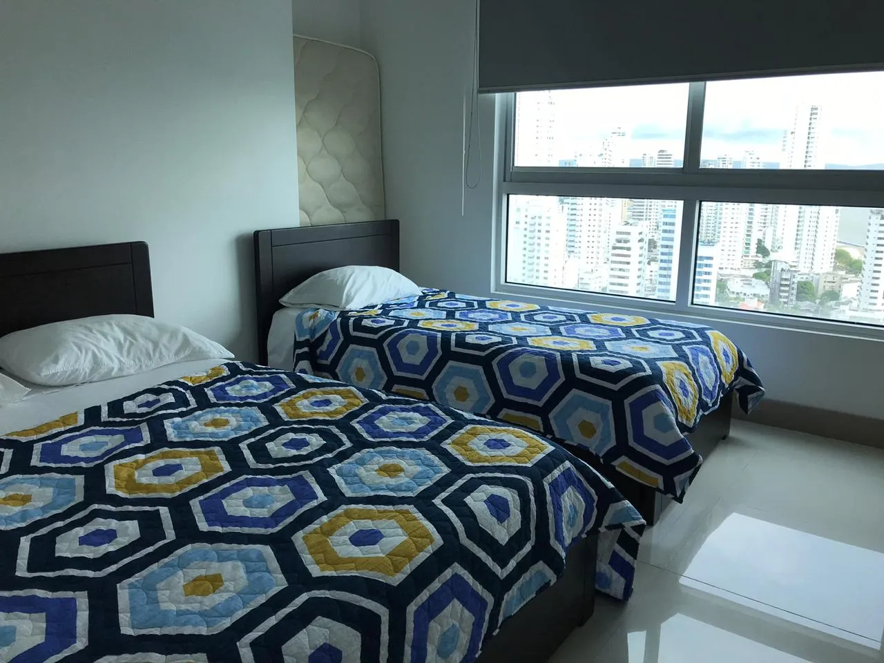 Alcoba auxiliar 2 del penthouse tres alcobas palmetto beach 2501