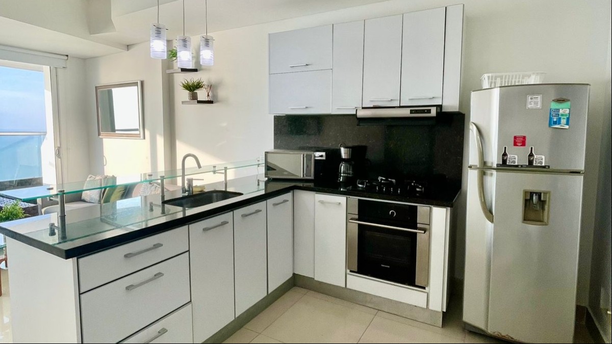 Cocina espectacular Apartamento Vacacional 4102 Edificio Palmetto Eliptic piso 41 alquiler vacacional