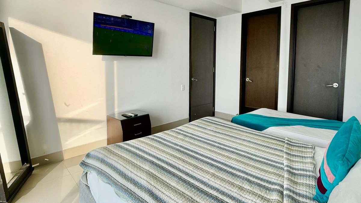 Alcoba Principal Apartamento Vacacional 4102 Edificio Palmetto Eliptic piso 41 alquiler vacacional