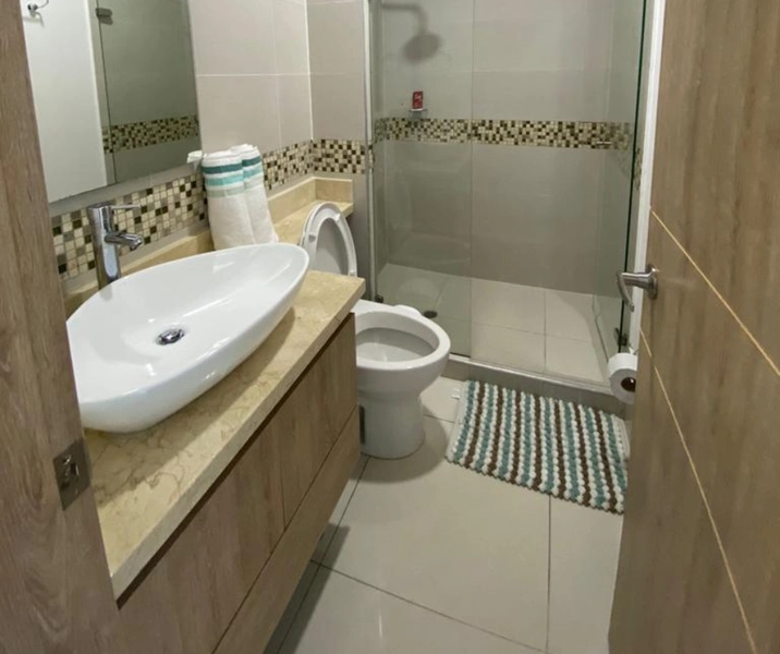 Baños Del apartamento vacacional 2801 Tres habitaciones Edificio Palmetto Beach
