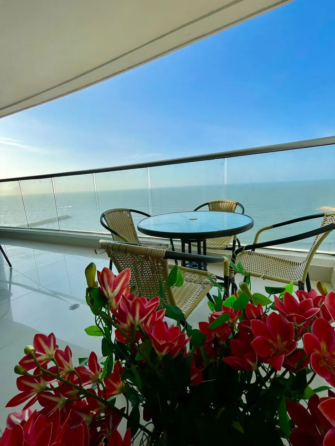 Hermosa Vista desde el Balcon hacia el mar. apartamentos amoblados Palmetto Eliptic Apartamento 1502