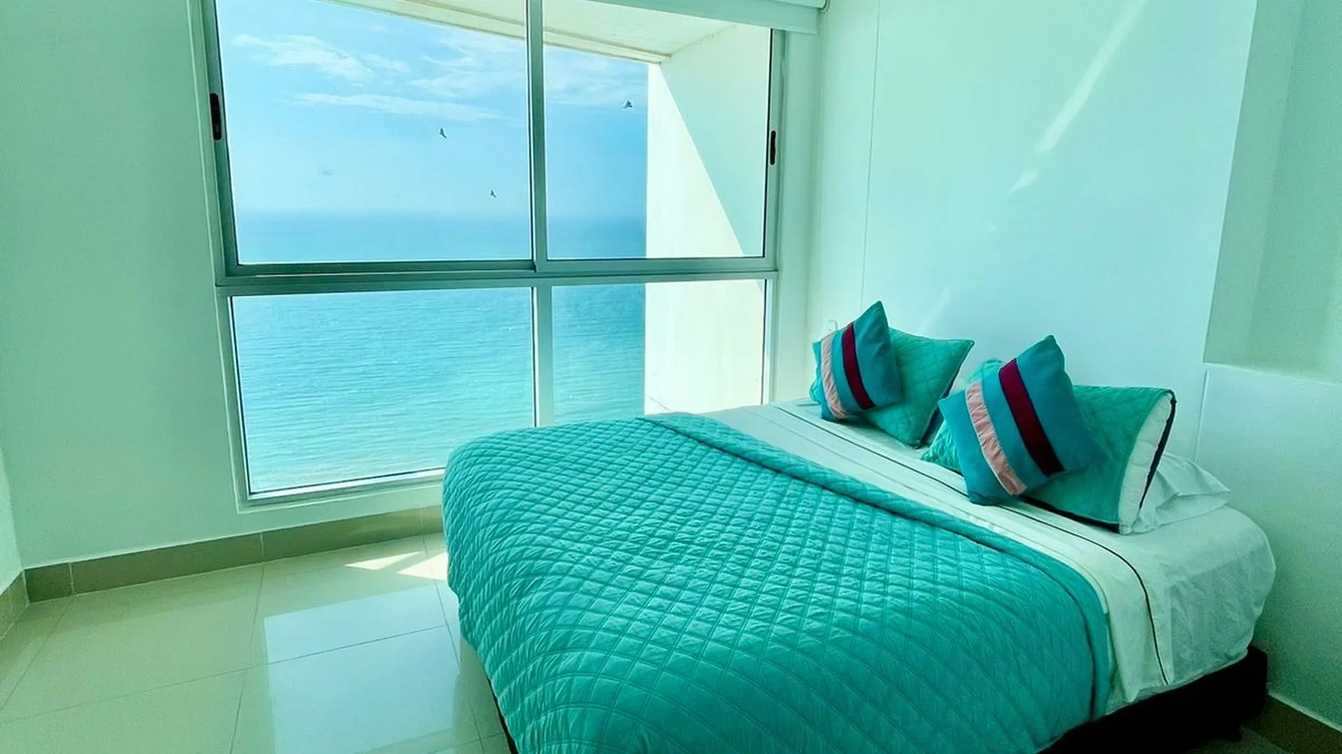 Vista al mar desde la habitación del Apartamento Vacacional 4101 Edificio Palmetto Eliptic Cartagena