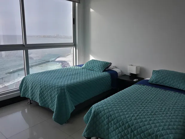 Alcoba Auxiliar del apartamento 1402 Piso alto, edificio Palmetto eliptic. Note la vista espectacular al mar.