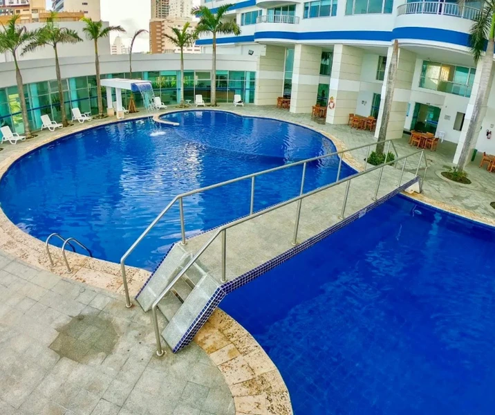 Vista desde lo alto de la piscina del Edificio Palmetto Cartagena