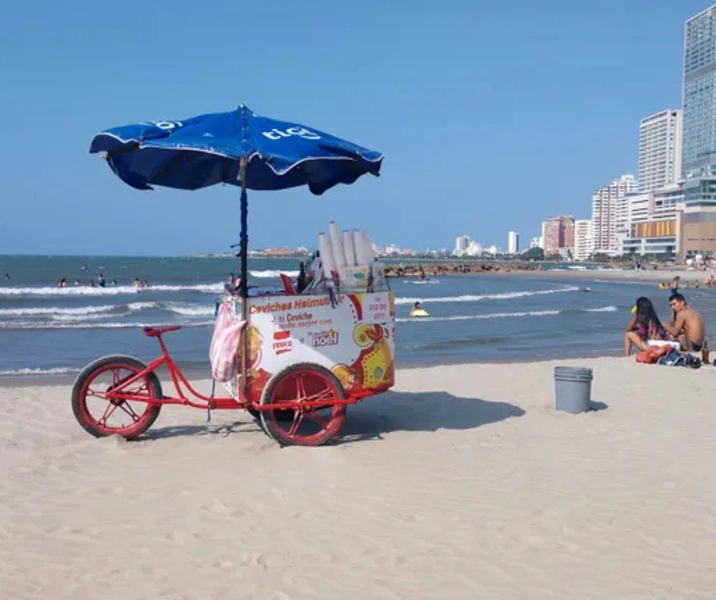 Playa de Bocagrande ubicada frente al Edificio Palmetto Cartagena