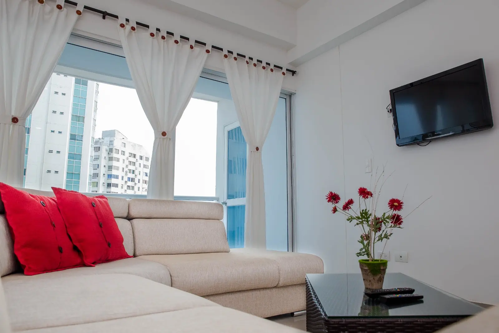 Detalle de la sala del Apartamento Dos alcobas Laguito Poseidón del Caribe 605