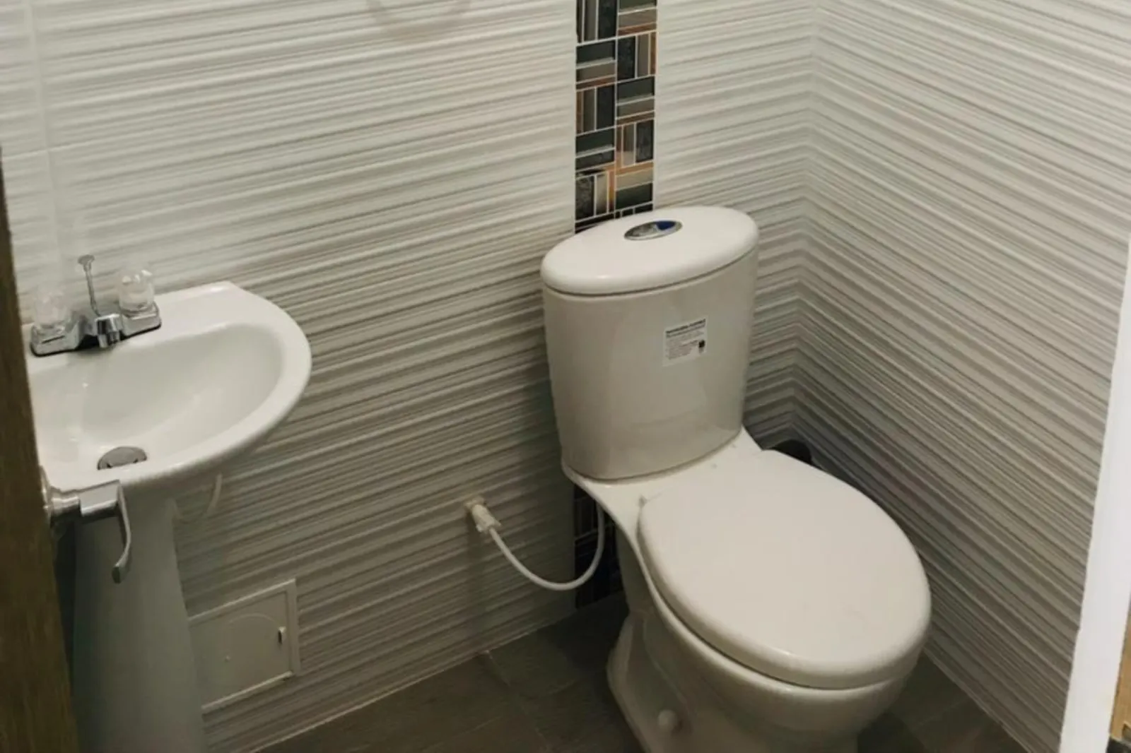 Otra Vista del baño de la alcoba principal