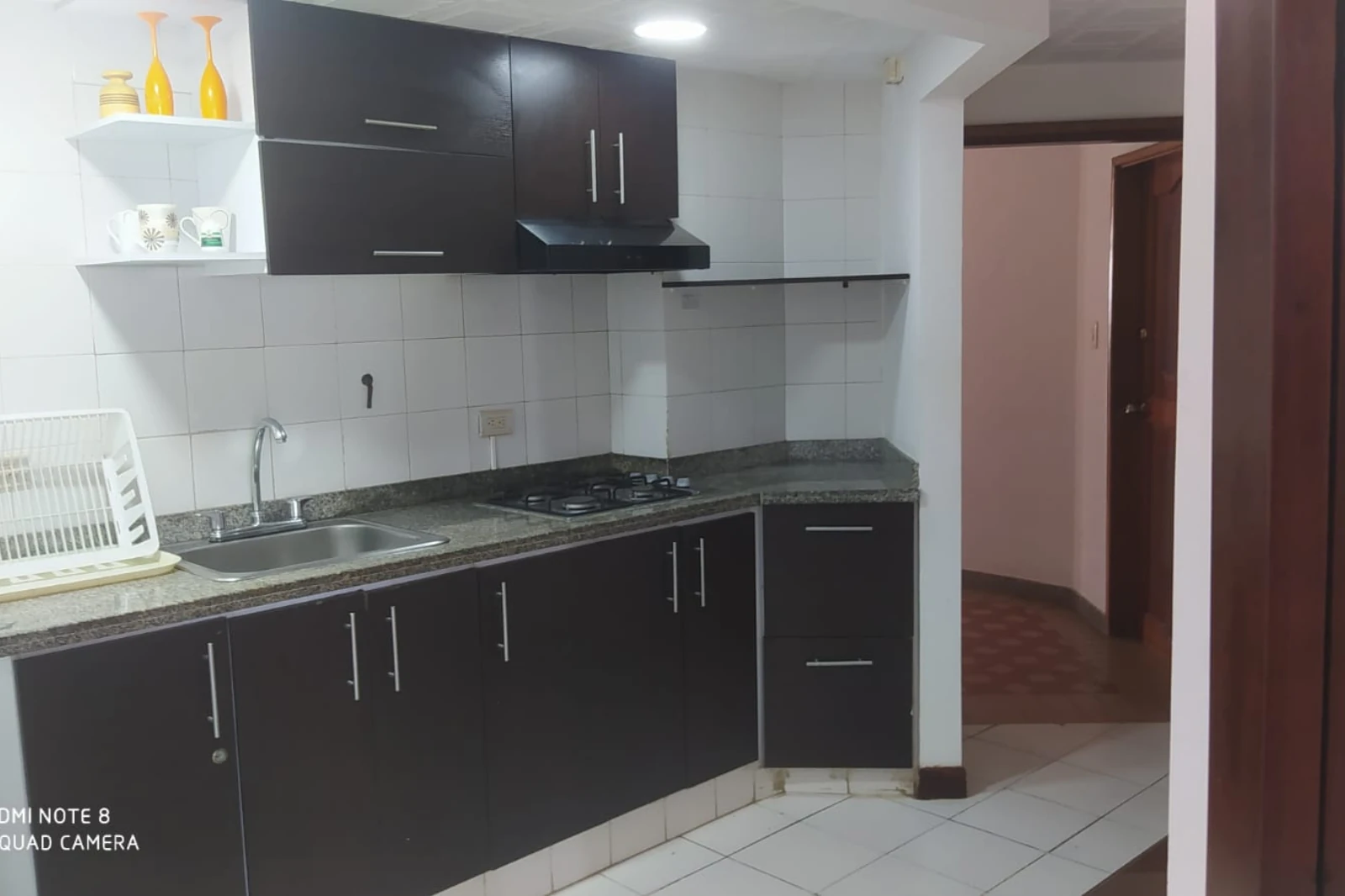 Cocina vista general Apartamento 2 Alcobas Cartagena Escape Plaza 1301AT