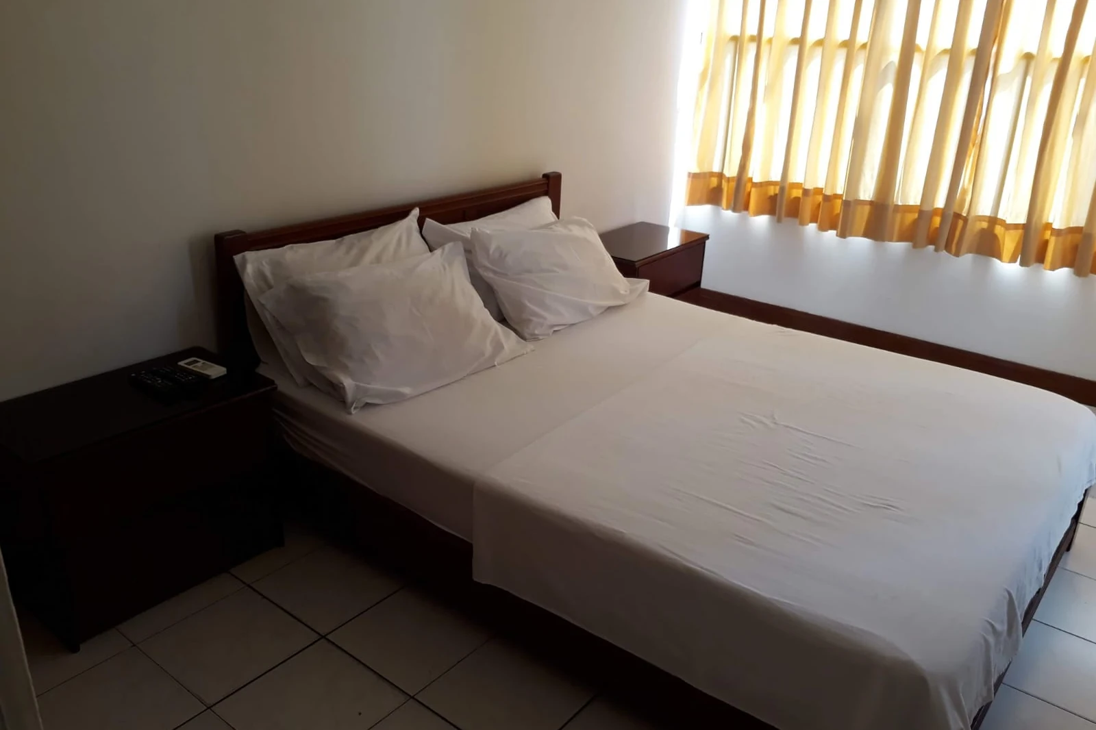 Alcoba Principal con cama doble matrimonial Apartamento 2 Alcobas Cartagena Escape Plaza 1301AT