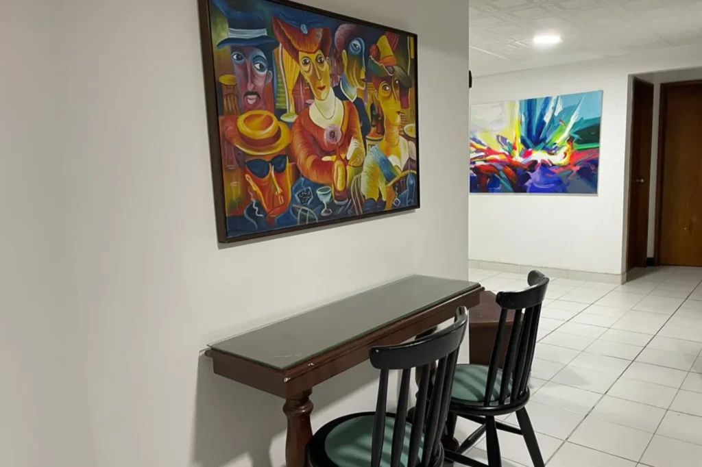 Ingreso al Apartamento 2 Alcobas Cartagena Escape Plaza 1301AT