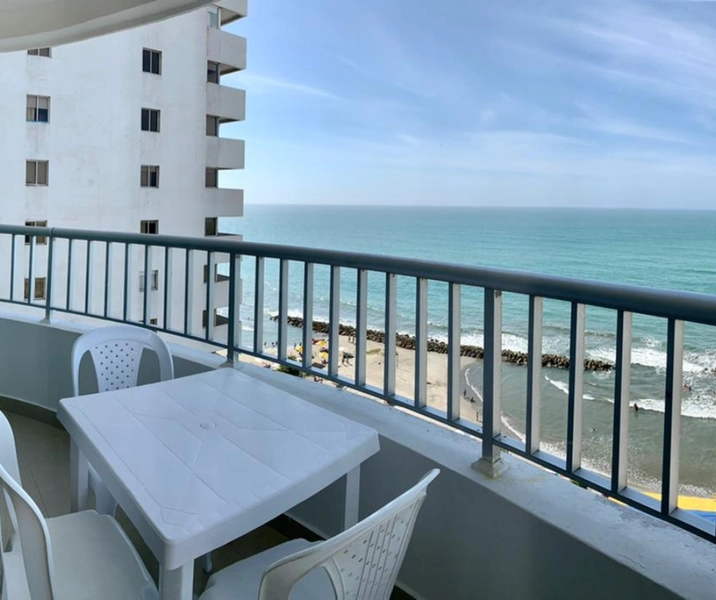 Hermoso balcón del apartamento vacacional 1003 Andrea para un verdadero descanso frente al caribe