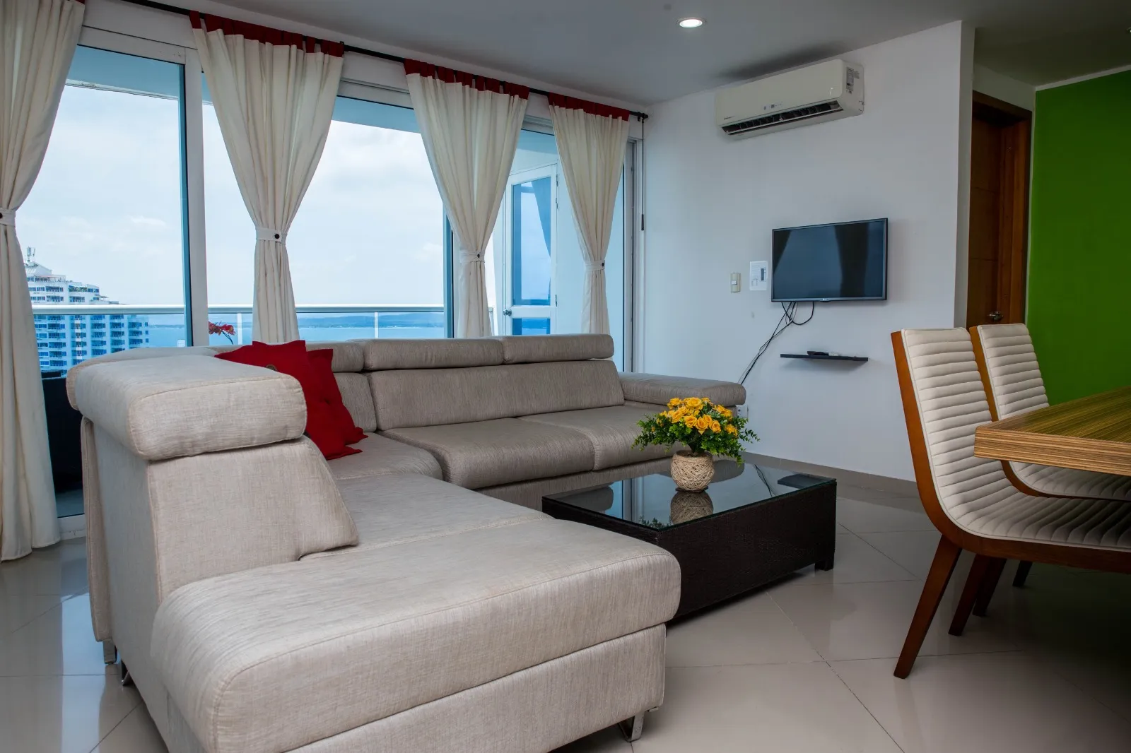 Esquina de la sala del apartamento. Reserva Poseidón del Caribe Apartamento 2003 Dos Alcobas El Laguito Cartagena