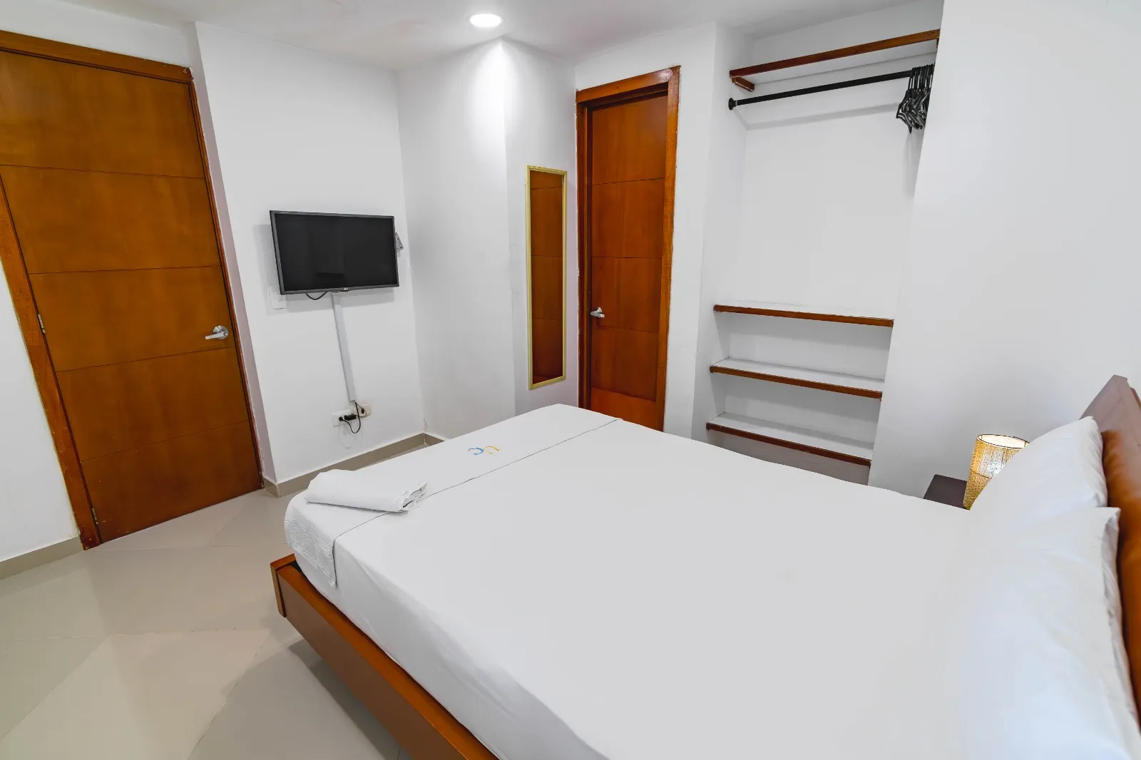 Alcoba Auxiliar del apartamento 2007 Dos Alcobas con JACUZZI del Edificio Poseidón del Caribe Laguito Cartagena