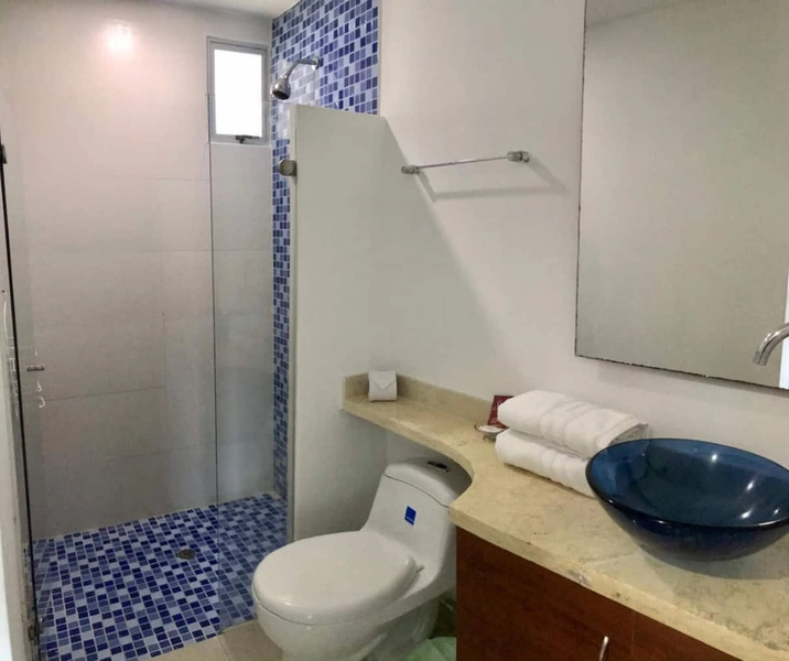Baño Tres del penthouse del piso 37 en el Edificio Palmetto Cartagena
