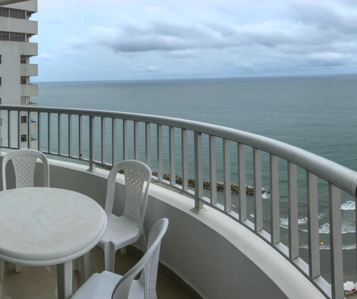 Vista espectacular del balcón del apartamento 1502 del Edificio Palmetto CArtagena el mejor alojamiento en Bocagrande