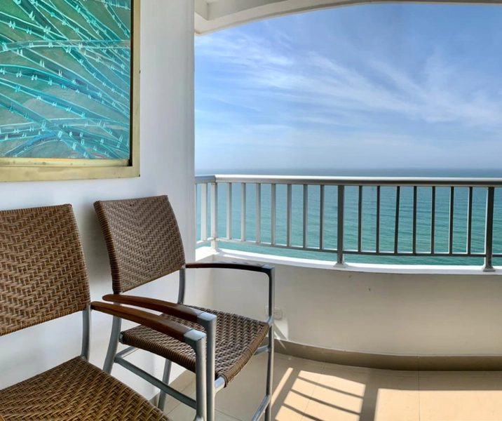 Balcón del apartamento 2504 para sus estadías en Palmetto Cartagena
