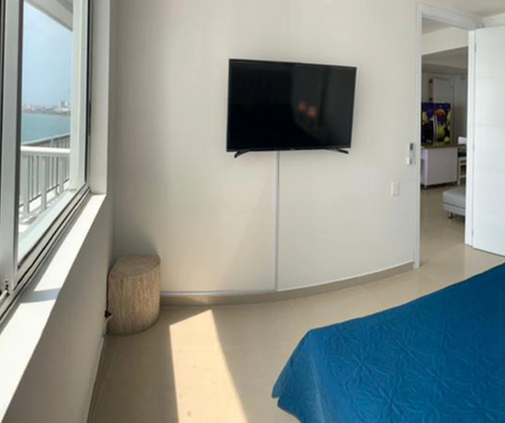 Alcoba principal del del alojamiento frente al mar. Apartamento 601 Edificio Palmetto Cartagena
