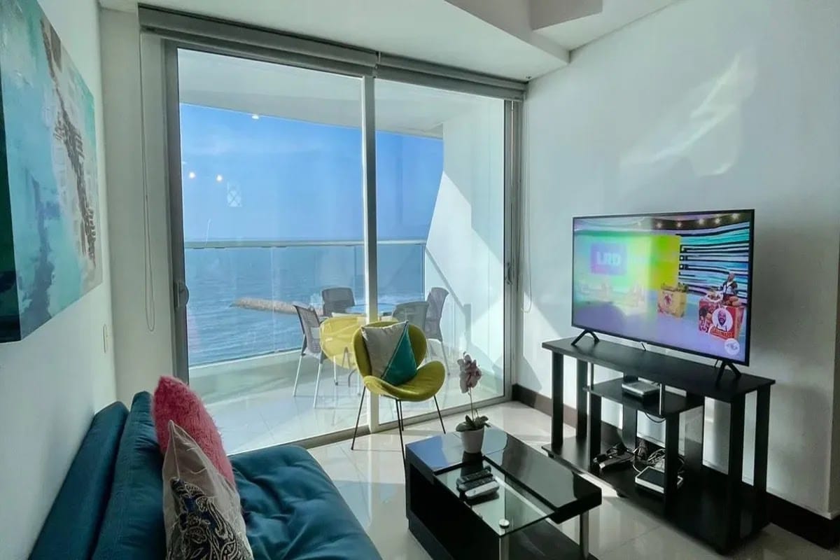 Sala Con salida al balcón apartamento aesthetic en cartagena, 1602 edificio Palmetto Beach
