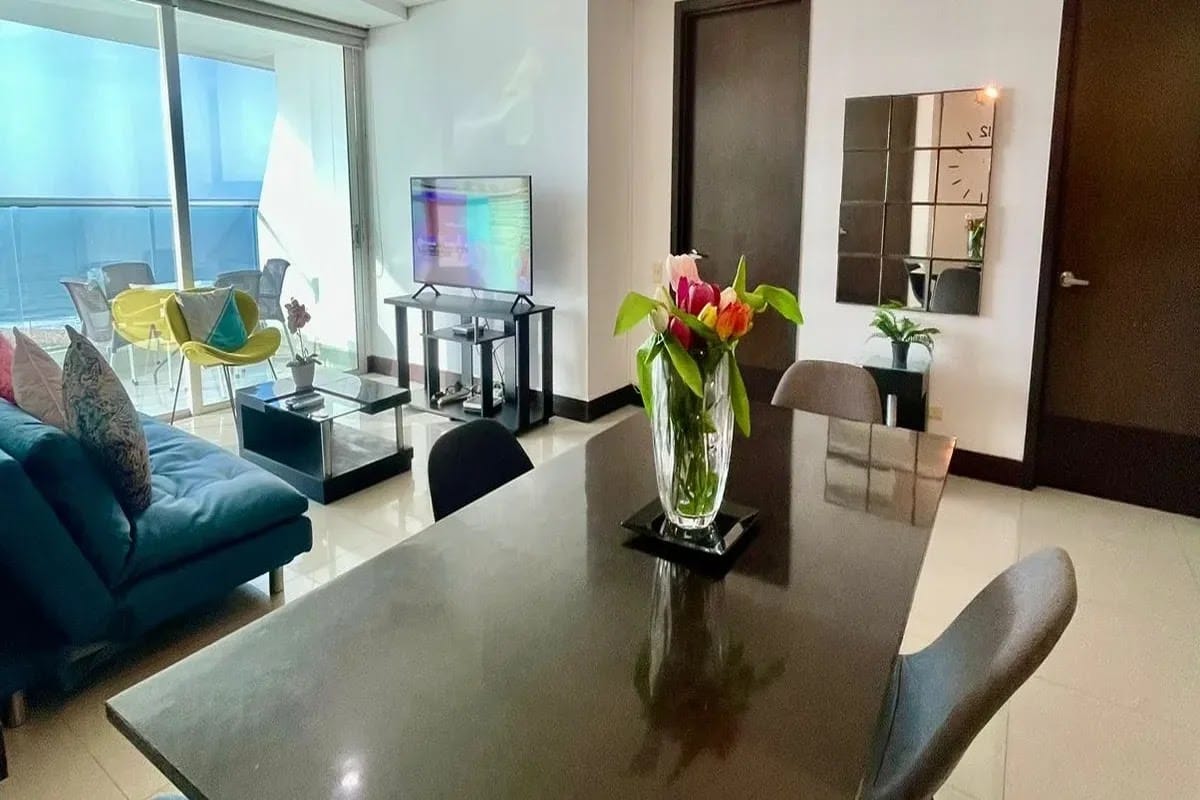 Comedor de cuatro puestos apartamento aesthetic en cartagena, 1602 edificio Palmetto Beach